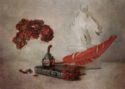 ヴィンテージ文学の静物画 作： Elena Arjona