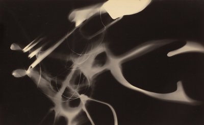 Nimetön, n. 1925 (gelatiinihopeaprintti) 作： Eliezer Markowich (1890 1941) Lissitzky