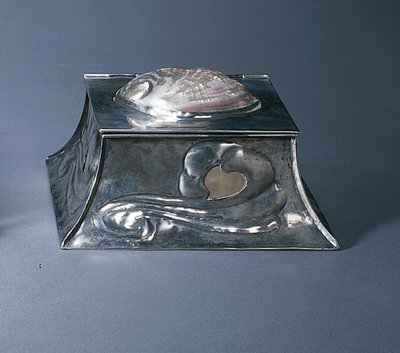 インク壺（銀色の銅と真珠層） 作： Elizabeth Eaton Burton