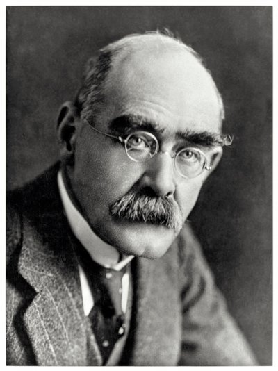 ラドヤード・キプリング (1865-1936) 英国の作家で、「Just So Stories」と「The Jungle Book」という詩で最もよく知られています。 作： Elliott and Fry Photography Studio