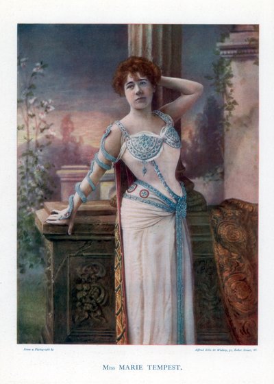 Dame Marie Tempest、英国の歌手および女優、1901年。 作： Ellis and Walery