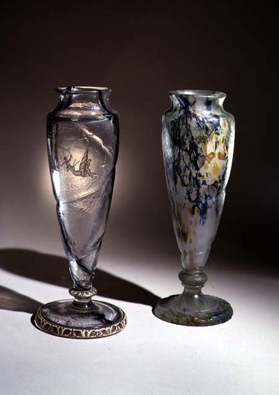 刻まれたインターカレルガラス花瓶、19世紀 作： Emile Galle