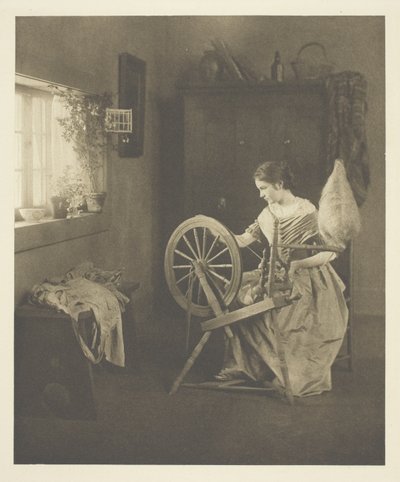 紡糸 作： Emilie V. Clarkson