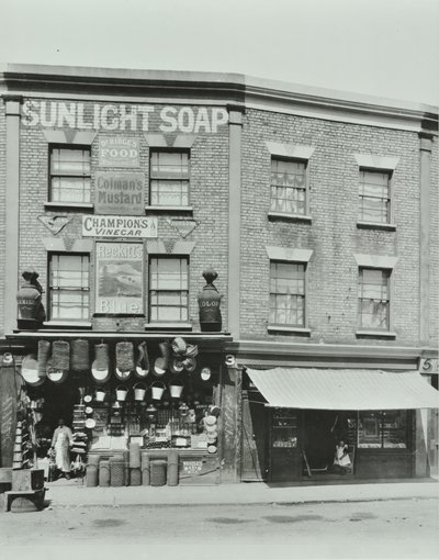 3-4 Gainsborough Road：London、1899年の正面図 作： English Photographer