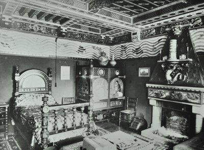 9メルバリーロード：ベッドルーム、1890 作： English Photographer