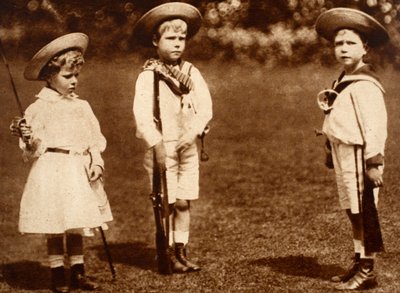 若い王エドワード8世、兄弟、ヨーク公、ロイヤル王女、1899年 作： English Photographer