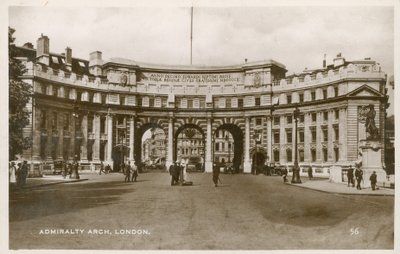 アドミラルティアーチ、モール、ロンドン 作： English Photographer