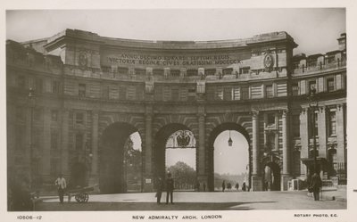 アドミラルティアーチ、モール、ロンドン 作： English Photographer