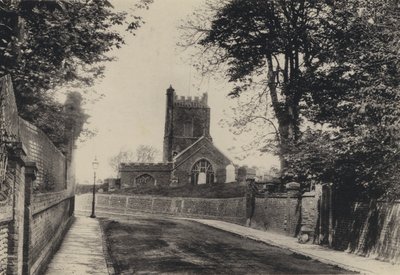 Aldeburgh, Church Hill (モノクロ写真) 作： English Photographer