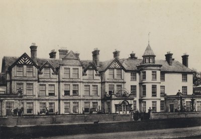 Aldeburgh, Wentworth Castle Hotel (モノクロ写真) 作： English Photographer