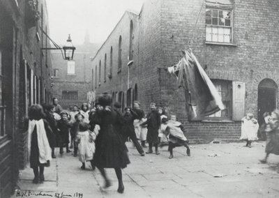 Aylesbury Place, Clerkenwell 作： English Photographer