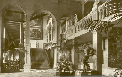 ボウズ博物館（ダーラム州バーナード・キャッスル）（モノクロ写真 作： English Photographer