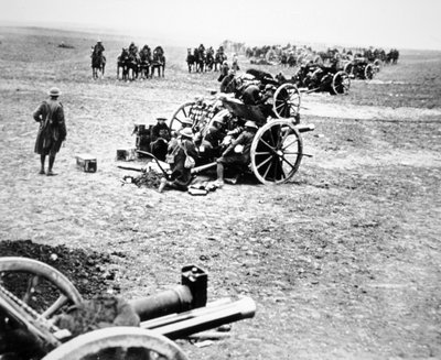 西部戦線で活躍したイギリスの18ポンド野砲 作： English Photographer