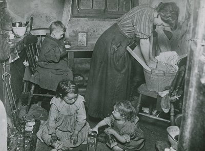 子供の貧困、ロンドン 作： English Photographer