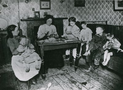 子供の貧困、ロンドン 作： English Photographer