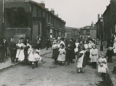 子供の貧困、ロンドン 作： English Photographer