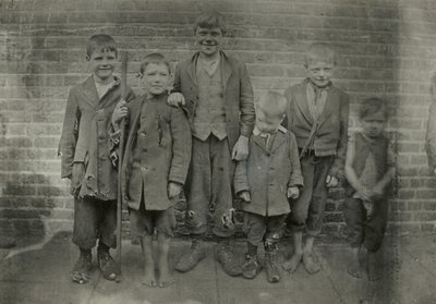 子供の貧困、ロンドン 作： English Photographer