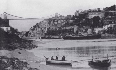 クリフトンと吊り橋（モノクロ写真 作： English Photographer