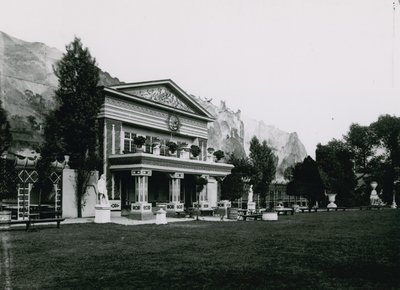 Cremorne Gardens;ロンドン：スイスコテージ 作： English Photographer