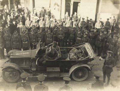 第一次世界大戦、西部戦線、1914年から18年に関連付けられた134枚の写真のアルバムから 作： English Photographer