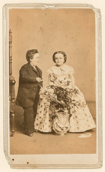 トムサム将軍と彼の妻 作： English Photographer