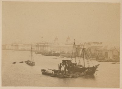 テムズ川のグリニッジ病院 作： English Photographer