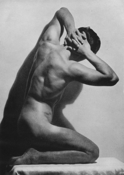 男性の体」のイラスト（モノクロ写真 作： English Photographer