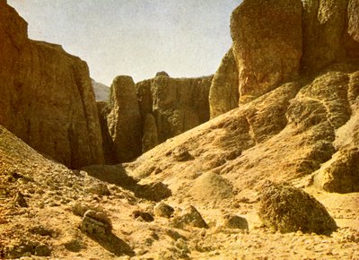 エジプト、王家の墓の谷にて。 作： English Photographer