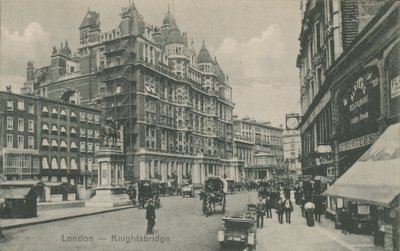 ナイツブリッジ、ロンドン 作： English Photographer