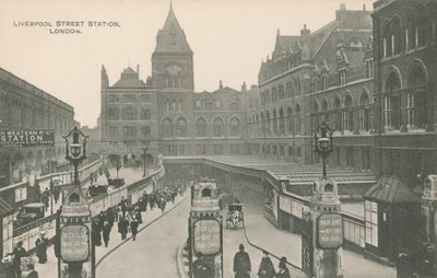 リバプールストリート駅、ロンドン 作： English Photographer