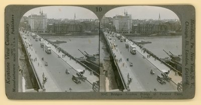 ロンドン橋、ロンドン 作： English Photographer
