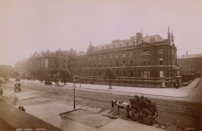 ロンドン病院 作： English Photographer