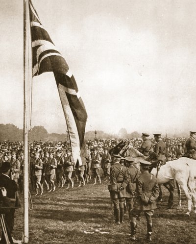 ハイドパークのボランティアをレビューする主フランス：1916年6月14日、イラストレイテッドウォーニュース（セピア写真）から敬礼基地に残った目 作： English Photographer