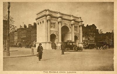 ロンドン、マーブル・アーチ（モノクロ写真 作： English Photographer