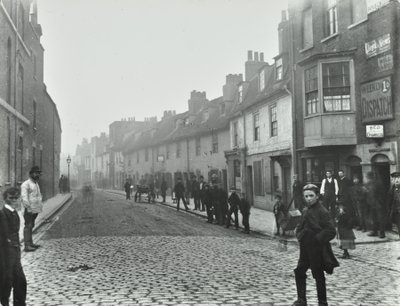 ミルレーン：1895年ロンドン、デプトフォードブロードウェイから 作： English Photographer