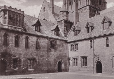 Mob Quadrangle Merton College、オックスフォード 作： English Photographer