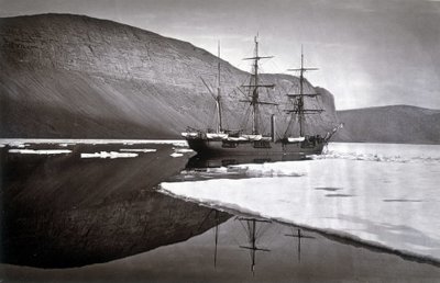 北極点。プレスコット岬の氷に阻まれて......『Narrative of a voyage to the Polar See during 1875-76』G.S.Nares, ed.ロンドン 作： English Photographer