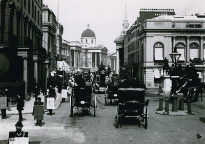 ポールモール、ロンドン 作： English Photographer