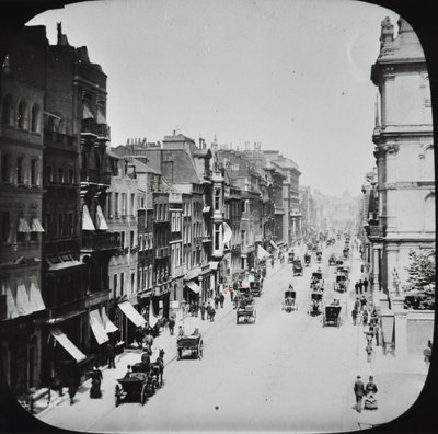 ポールモール、ウェストミンスターLB：1895年マールボロロードから東を見る 作： English Photographer
