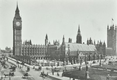 国会議事堂、ウェストミンスターLB：1895年にビッグベンと国会議事堂を東に見て 作： English Photographer