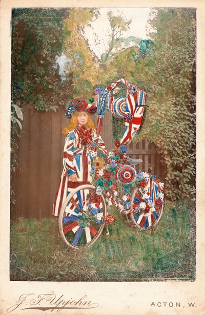 愛国的なサイクリスト 作： English Photographer