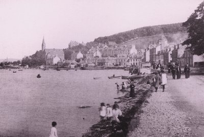 ポート・バンナティーン（モノクロ写真 作： English Photographer