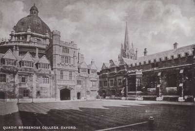 Quadrangle Brasenose College、オックスフォード 作： English Photographer