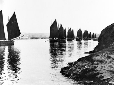 レガッタ、ヘイル河口、1890年頃 作： English Photographer