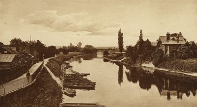 橋から見たワイ川、ヘレフォード（モノクロ写真） 作： English Photographer