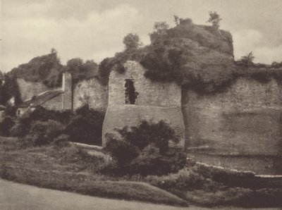 スケンフリス城（モノクロ写真） 作： English Photographer