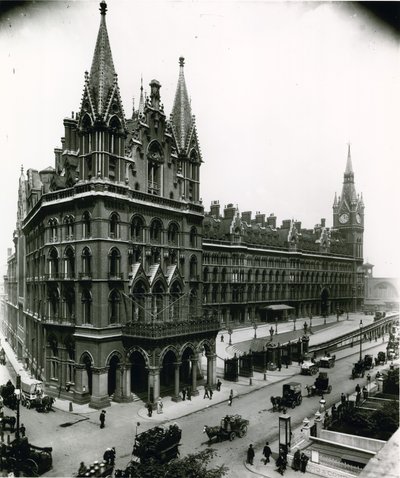 セントパンクラス駅; 1899年4月の写真 作： English Photographer