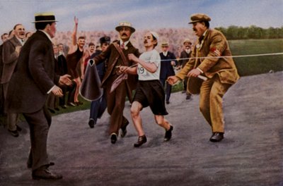脱水と疲労に苦しんでいます。 1908年ロンドンオリンピックでマラソンに勝つために、イタリアのアスリートドランドピエトリがゴールを手助けしました。 作： English Photographer
