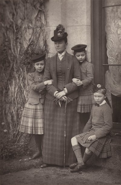 コンノートと家族の公爵夫人 作： English Photographer