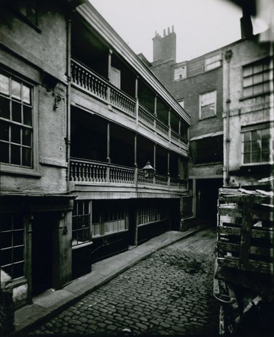 ジョージ、サザーク 作： English Photographer